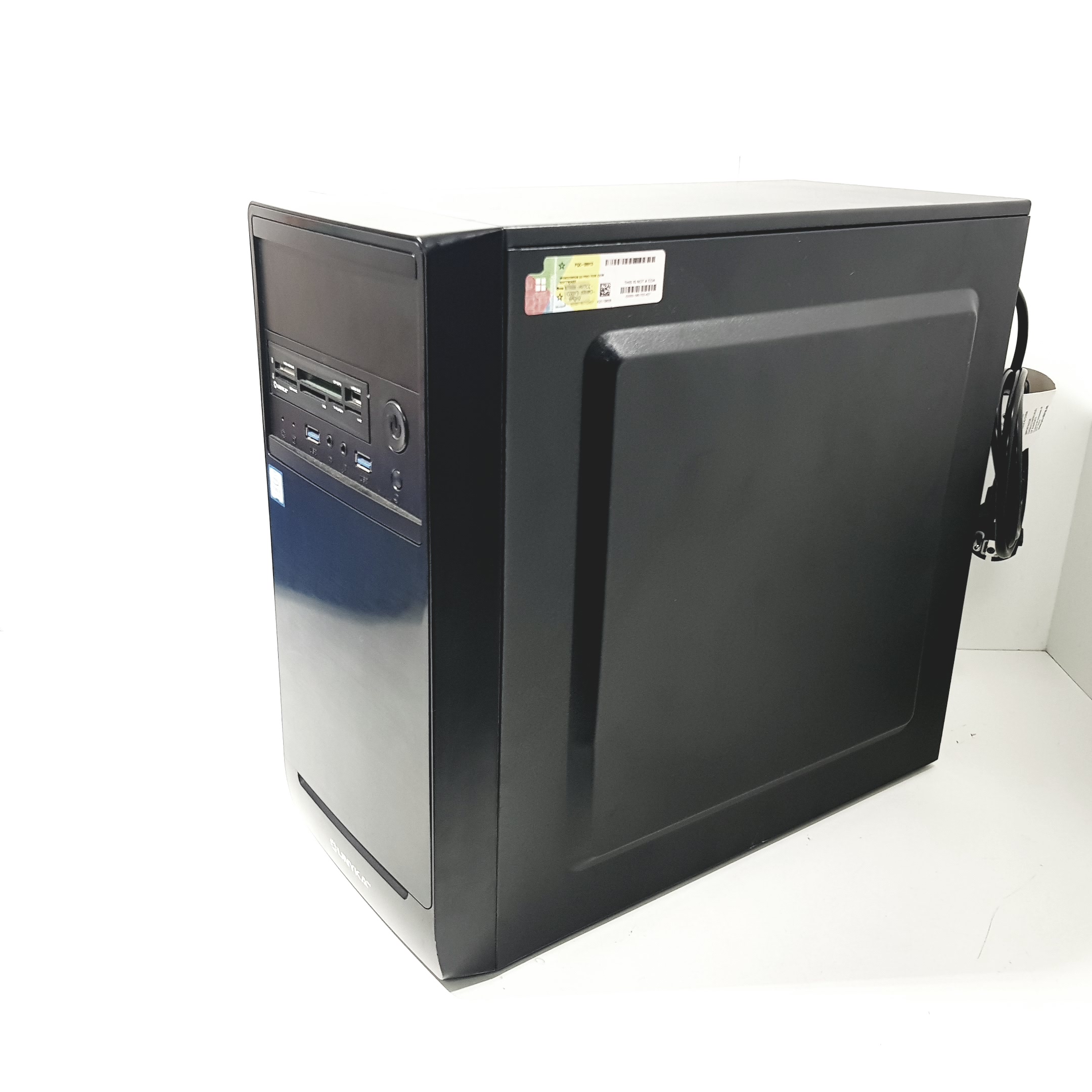 CPU i5-7400 8 RAM 256 SSD W11