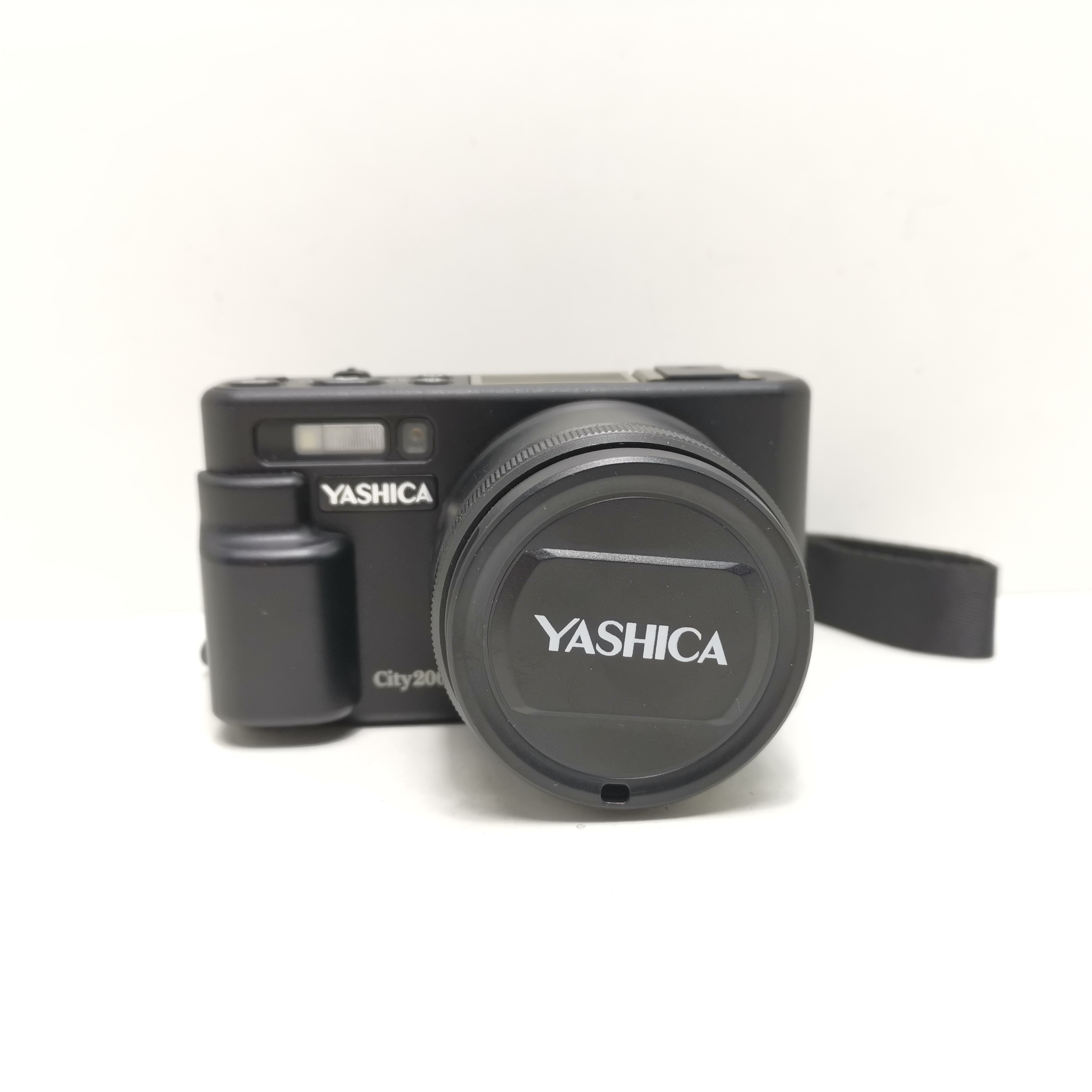 Camara Yashica City 200 13MP Negra