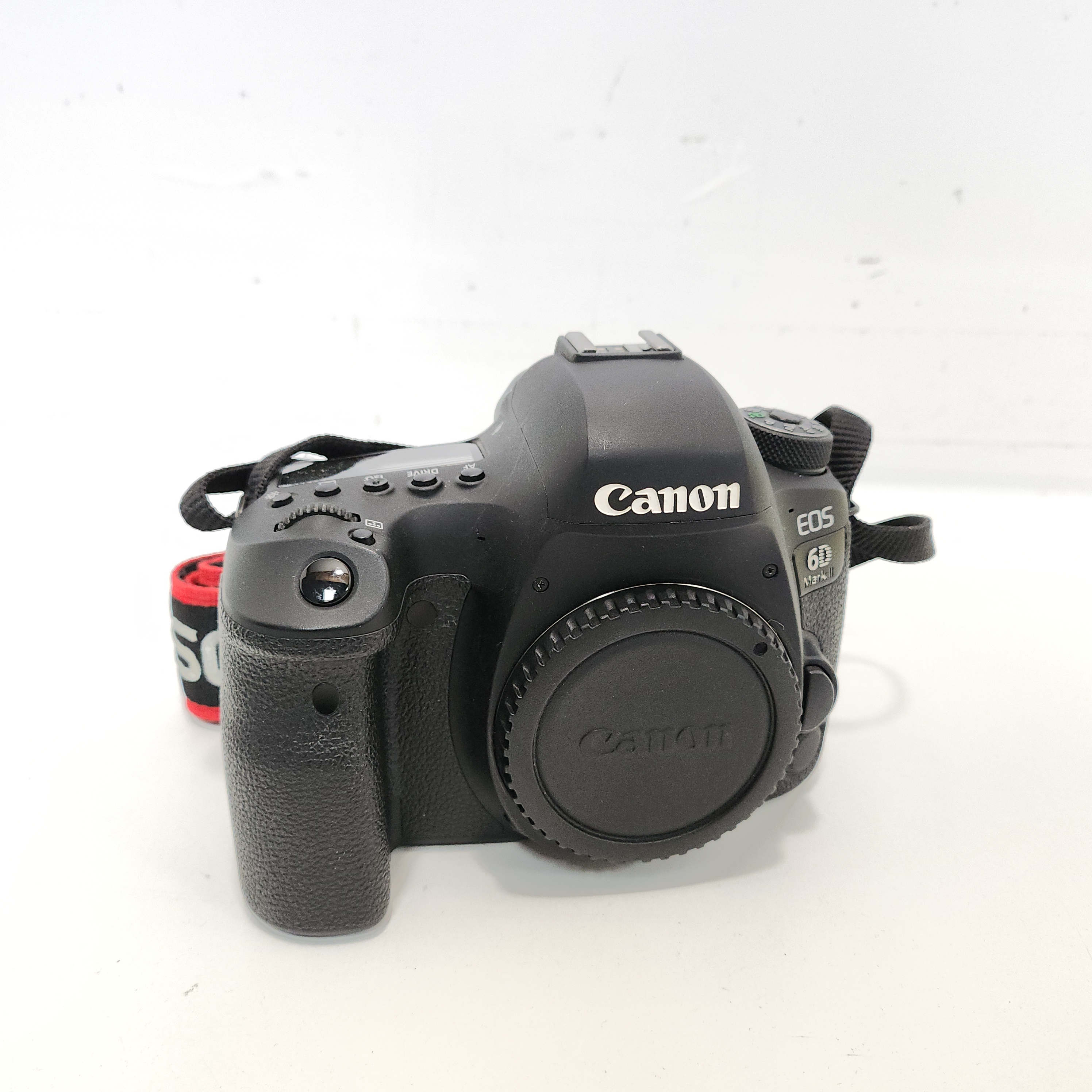 Camara Reflex Canon EOS 6D MK II 20.2 MP (Solo Cuerpo) Negra