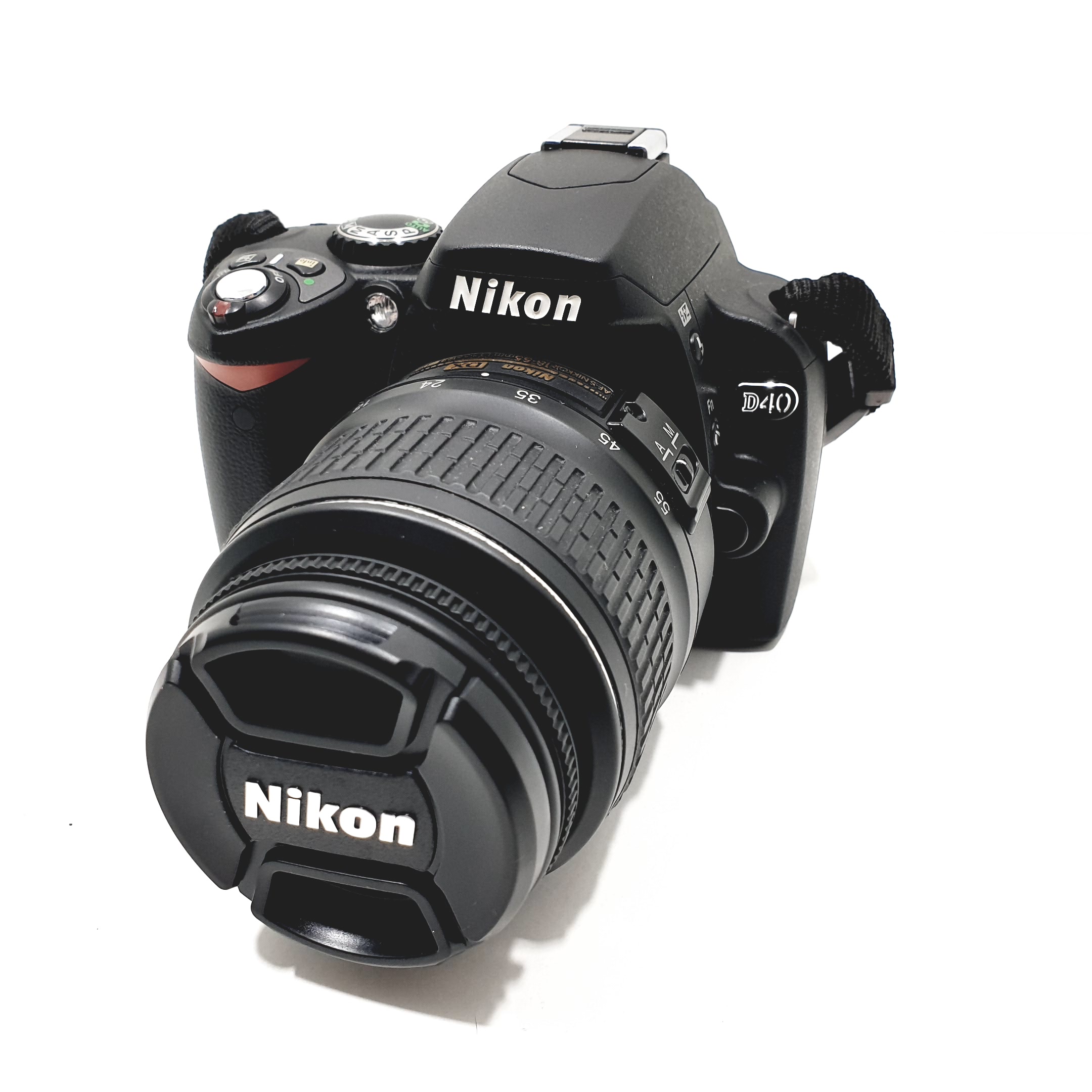 Camara Reflex Nikon D40 6.1 MP Negra + 18-55 mm