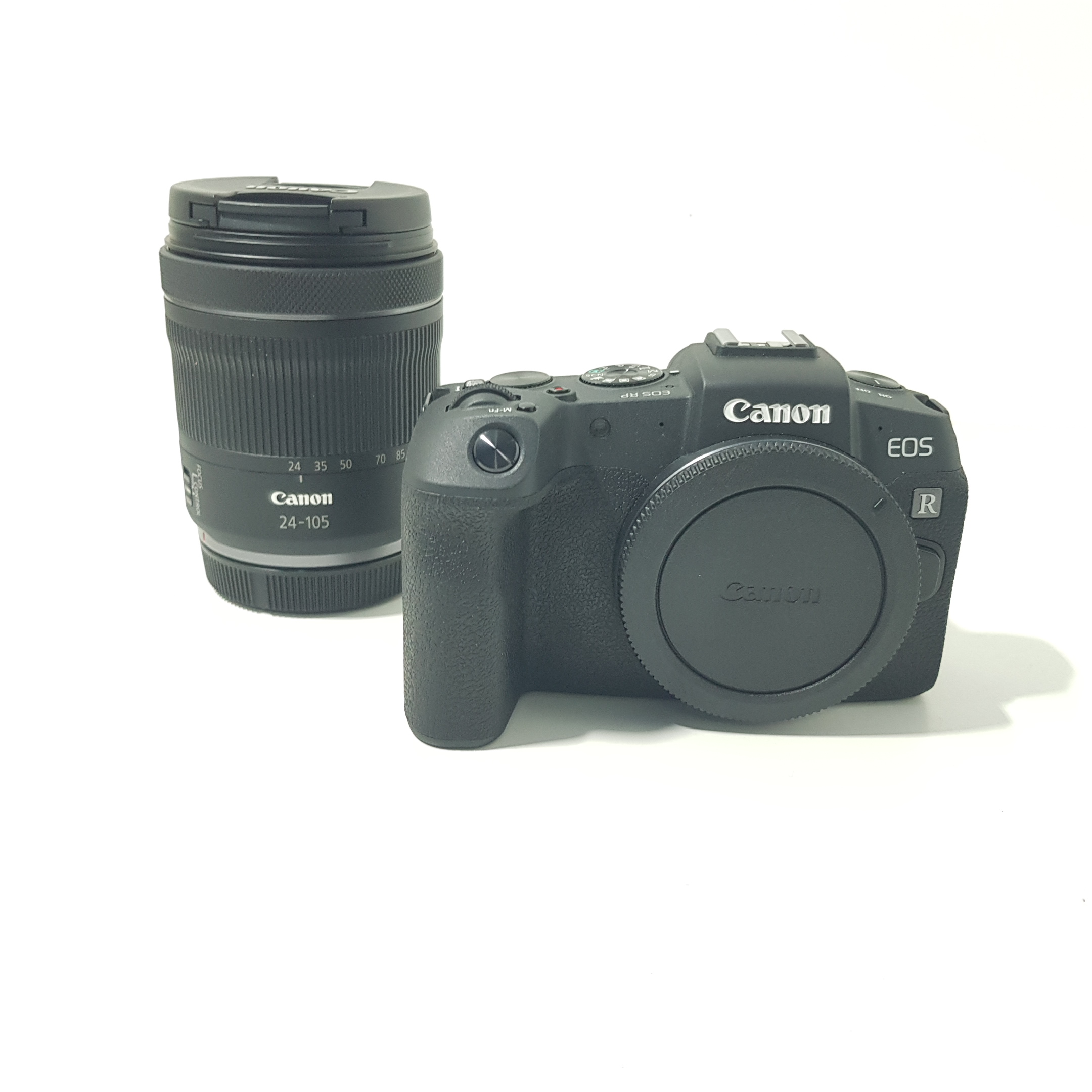 Camara Mirrorless Canon Eos RP + 24-105 F4- 7.1 IS STM KIT