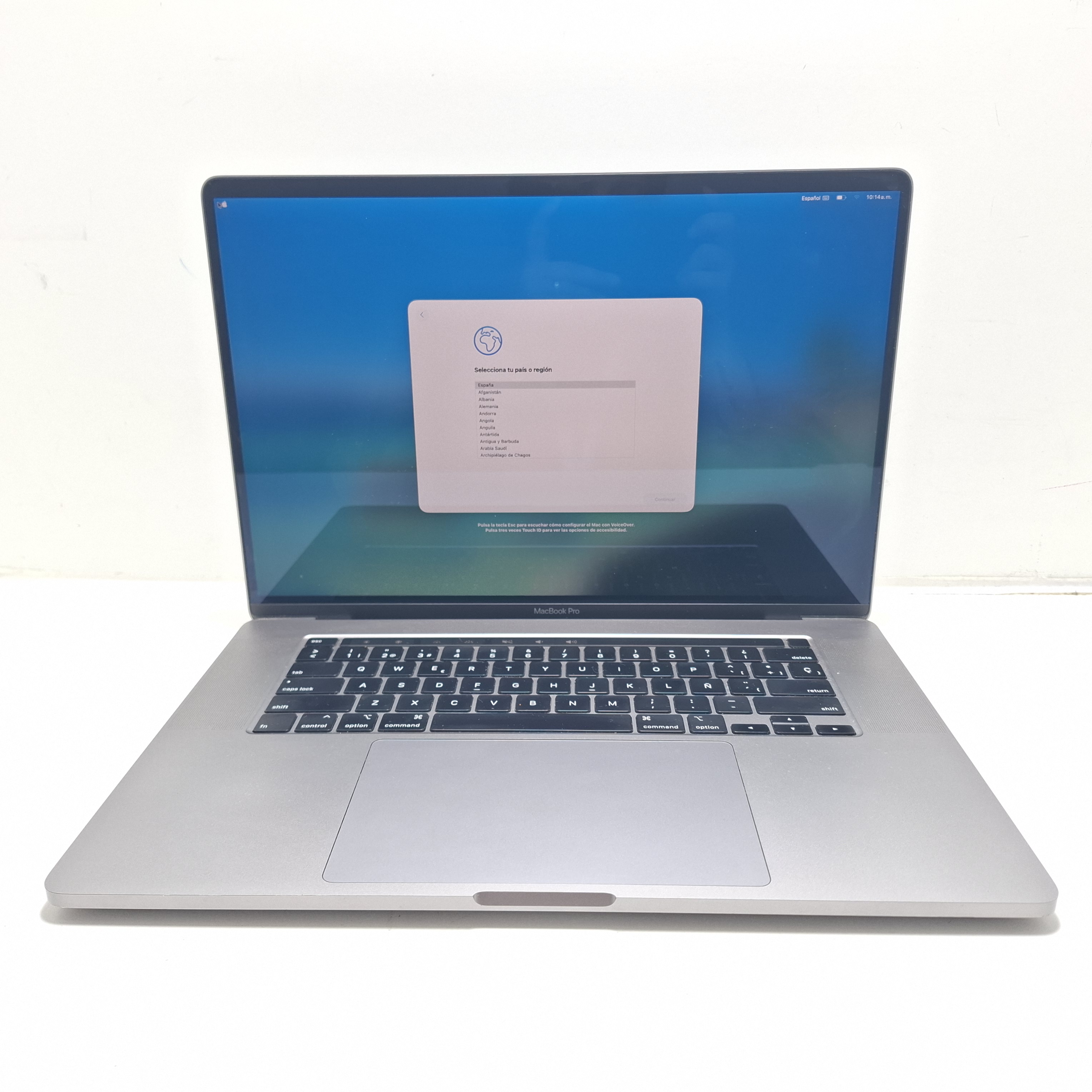 Apple Macbook Pro 16,1 i9-9880H 32 RAM 1TB SSD 5500M 4GB 16"