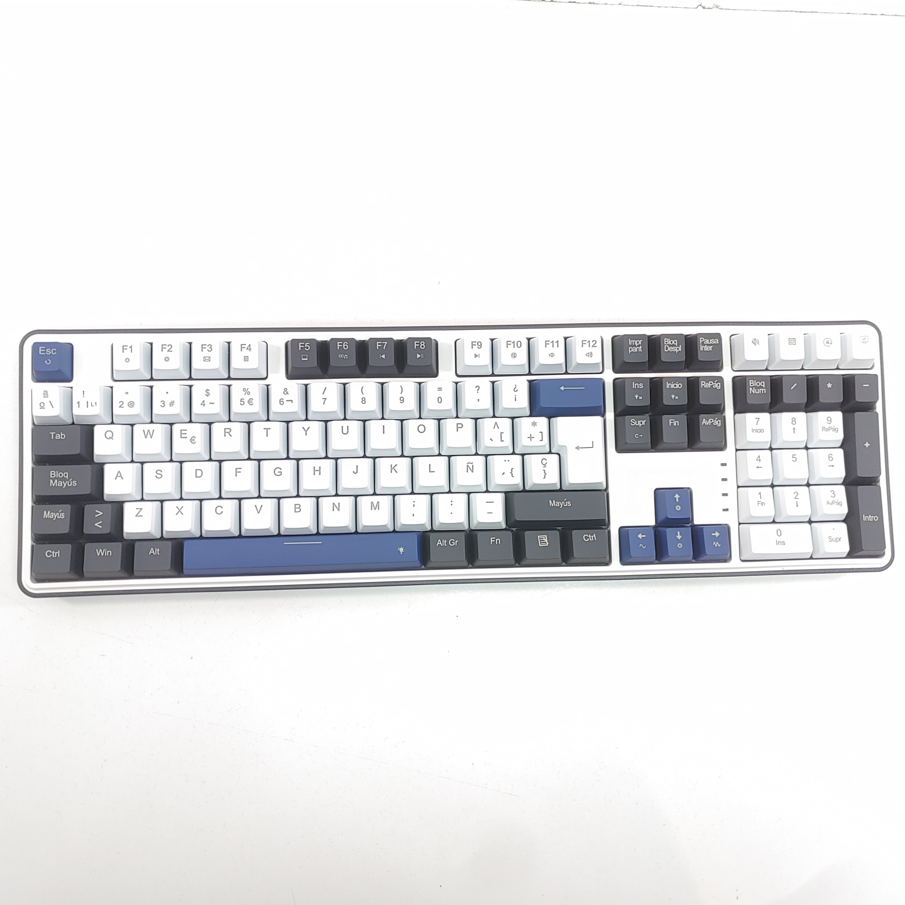 Teclado Gaming Redragon Wyvern K689