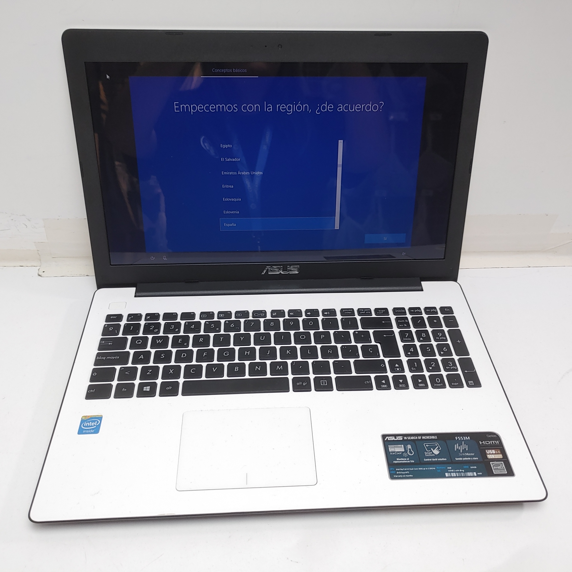 Portatil Asus F553M Celeron N2840 4 RAM 500 DD W10 15,6"