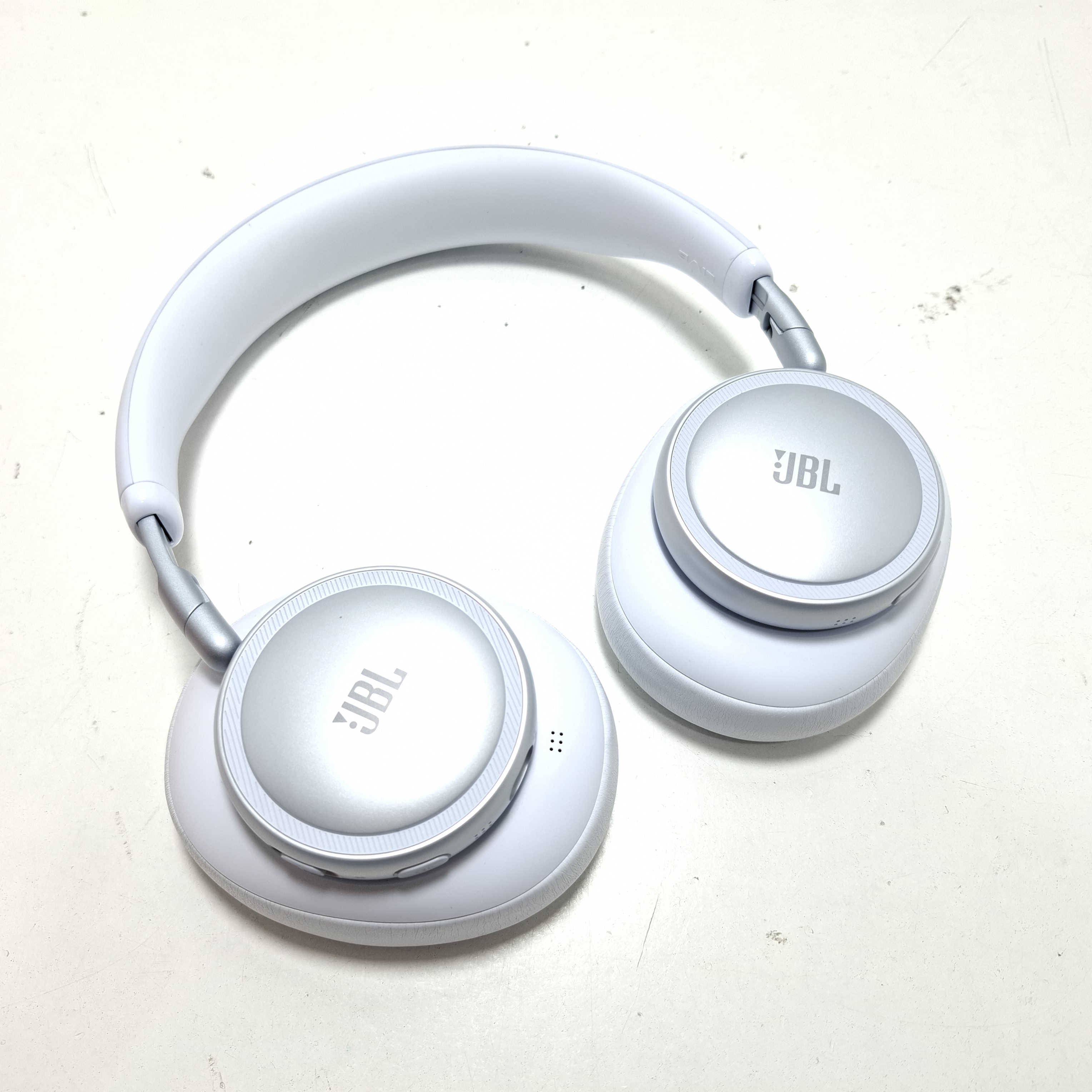 Auriculares Bluetooth JBL Live 780NC
