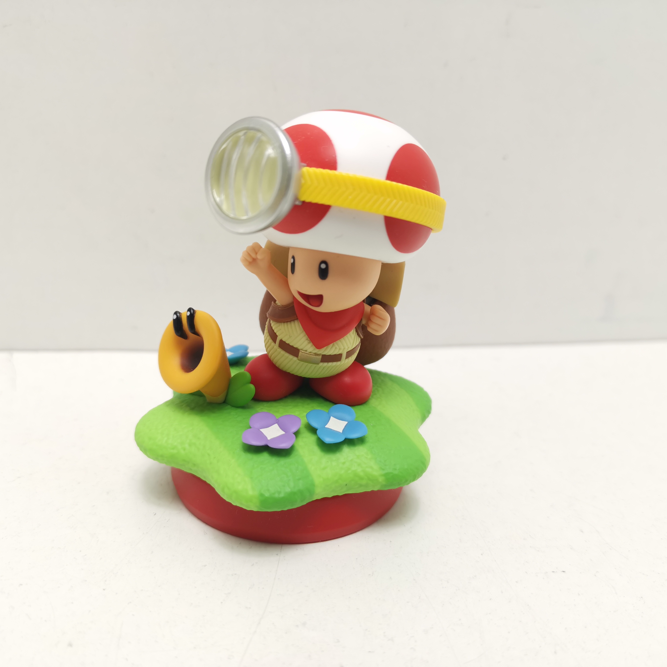 Figura Amiibo Captain Toad & Talking Flower Coleccion Super Mario Bros Wonder